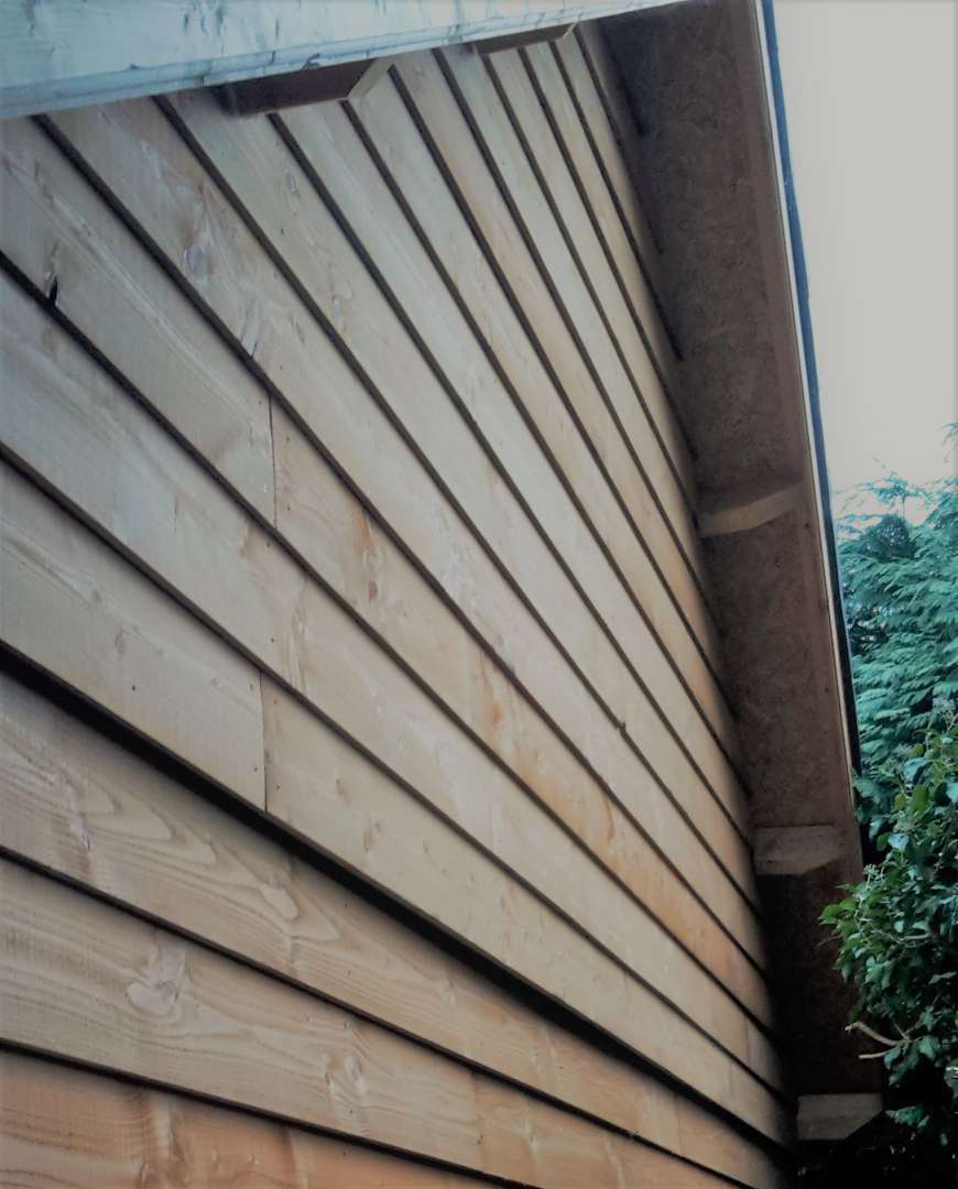 Western Red Cedar hout reinigen en impregneren